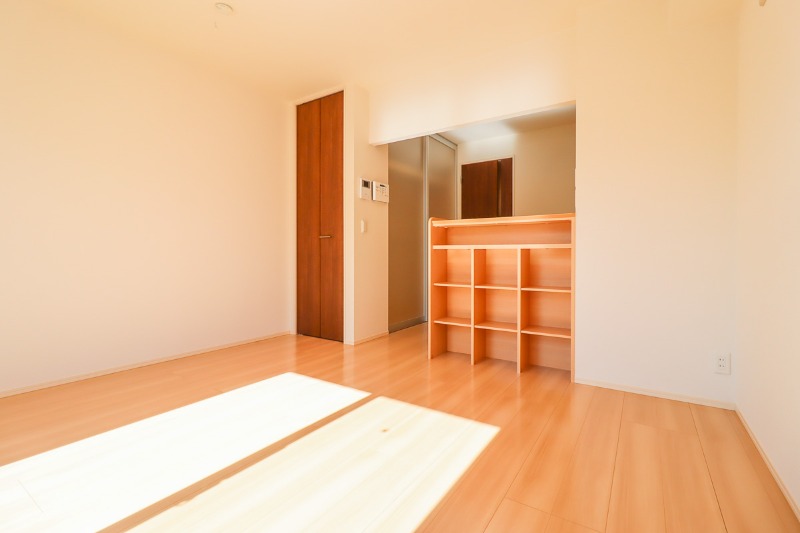 居室・リビング　図面と現状に相違がある場合には現状を優先