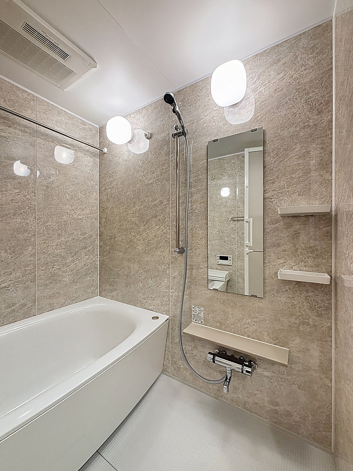 バス・シャワールーム