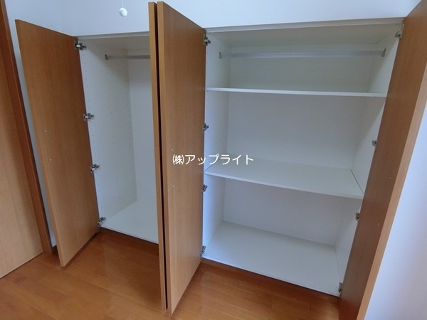 収納　クローゼット
