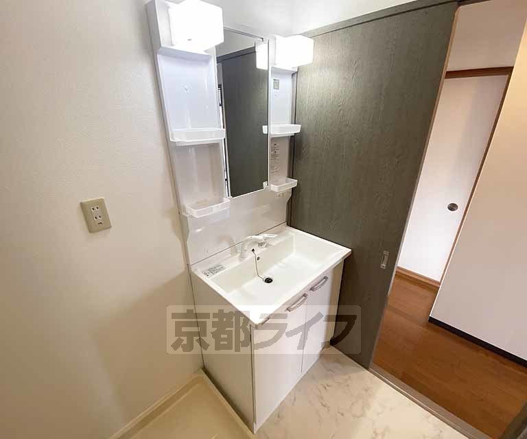 洗面設備　独立洗面台