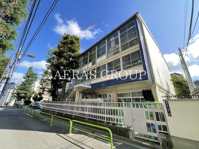 幼稚園・保育園　千代田区立お茶の水幼稚園（幼稚園・保育園）まで413m