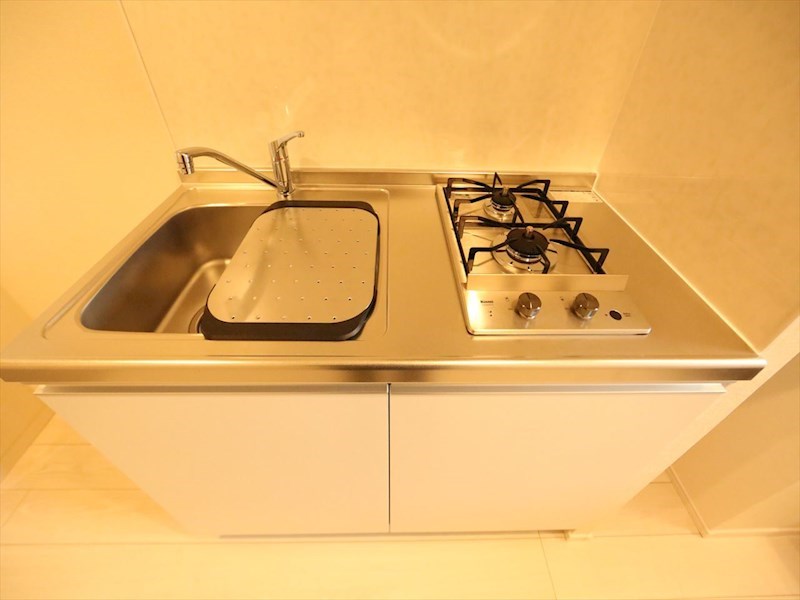 キッチン　システムキッチン（ガス2口コンロ付）　同仕様写真