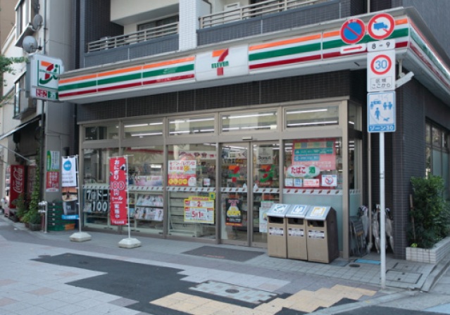 コンビニ　セブンイレブン兜町東証前店（コンビニ）まで341m