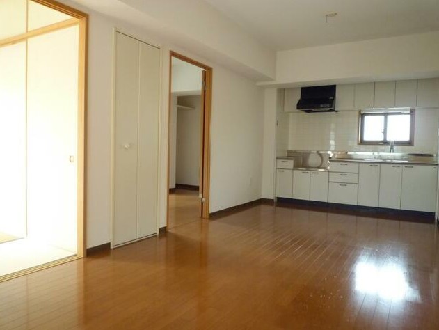 居室・リビング　リビングはこちら