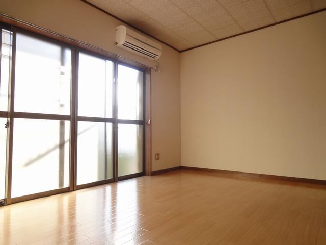 居室・リビング　洋室