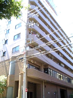 建物外観　各線「関内」駅へも徒歩圏内の賃貸マンションです