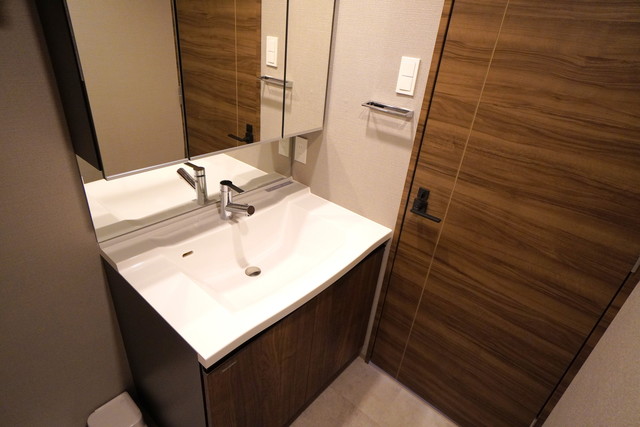 洗面設備　※写真は同タイプ住戸です。
