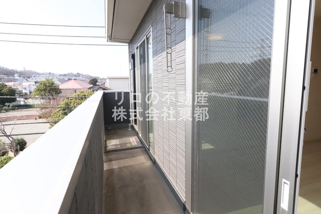 バルコニー　室外機は端にあるのでバルコニーがスッキリしています☆