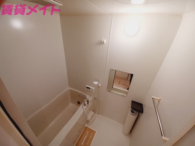 バス・シャワールーム　同物件別室反転タイプ画像