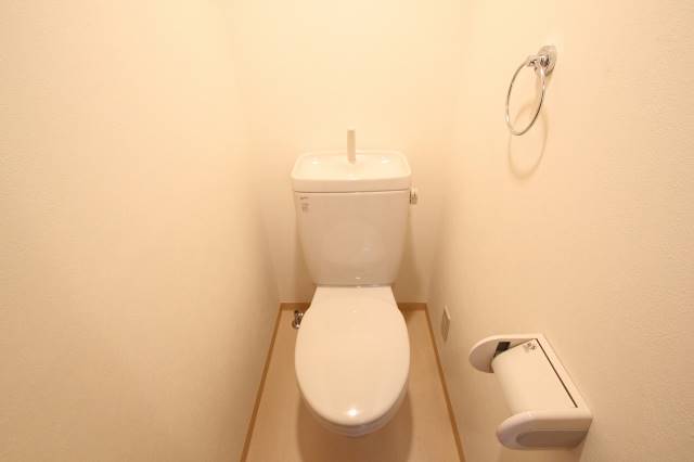 トイレ　清潔感あるトイレです。