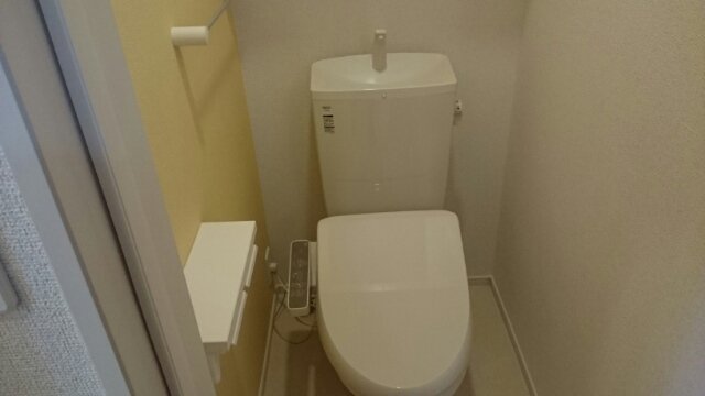 トイレ　トイレもきれいです