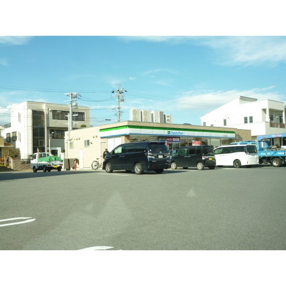 コンビニ　ファミリーマート碧南入船町店（コンビニ）まで369m