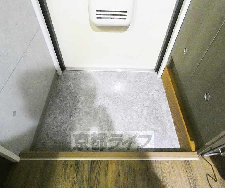 玄関　大きな段差がありません