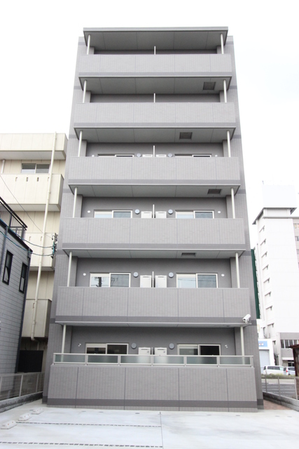 駐車場　現状優先です。