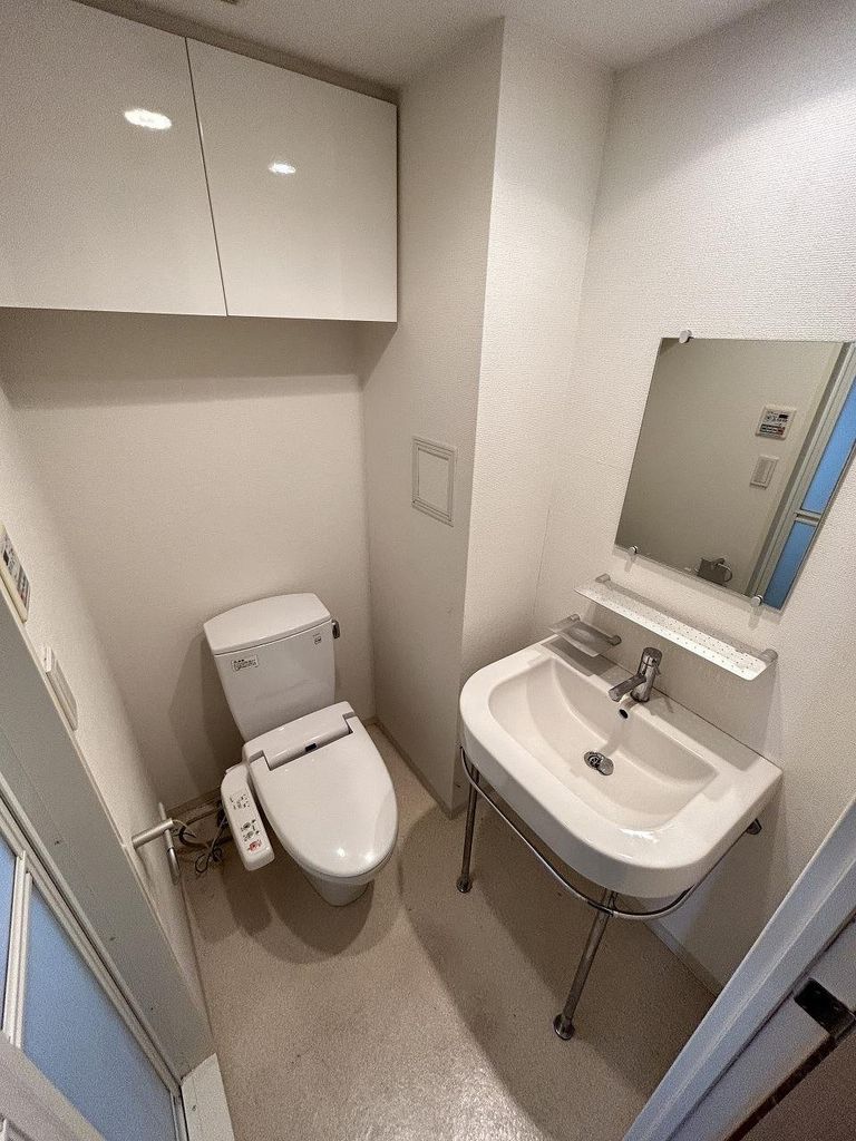 トイレ　温水洗浄便座★