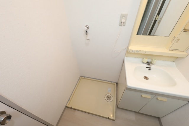 洗面設備　洗濯機置き場