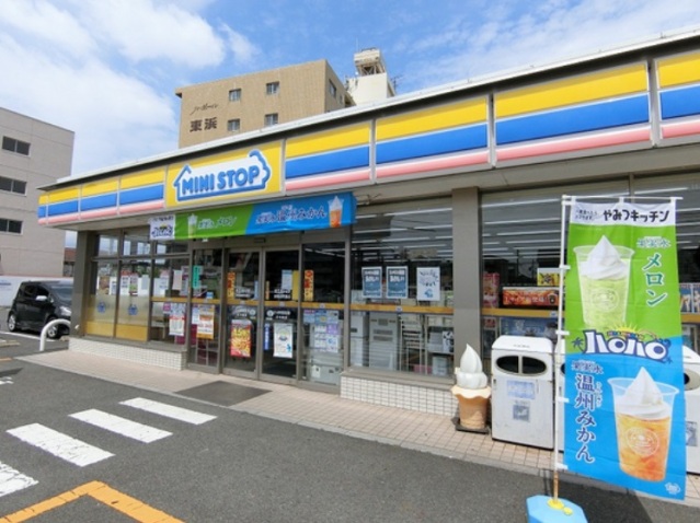 コンビニ　ミニストップ（コンビニ）まで240m