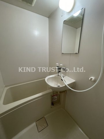 バス・シャワールーム　お風呂で日々の疲れを落としましょう