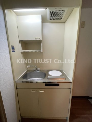 キッチン　コンパクトなキッチンで掃除もラクラク