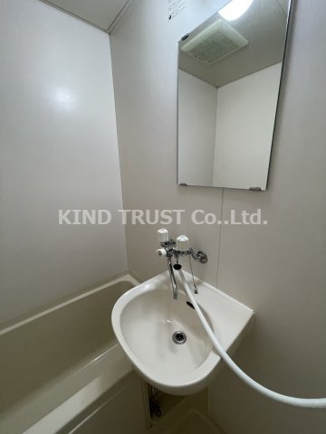 洗面設備　使いやすい洗面所です