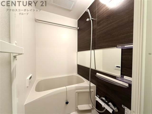 バス・シャワールーム　浴室乾燥付き☆