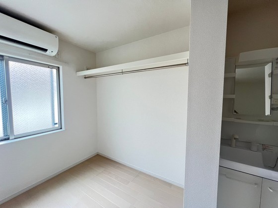 収納　※別部屋の写真です