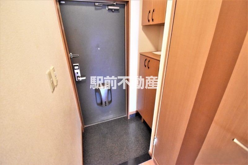 玄関　■類似室内イメージ■