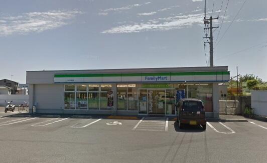 コンビニ　ファミリーマート秋田町店（コンビニ）まで285m