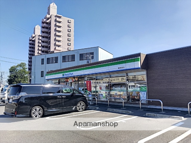 コンビニ　ファミリーマート豊明新田町店（コンビニ）まで249m