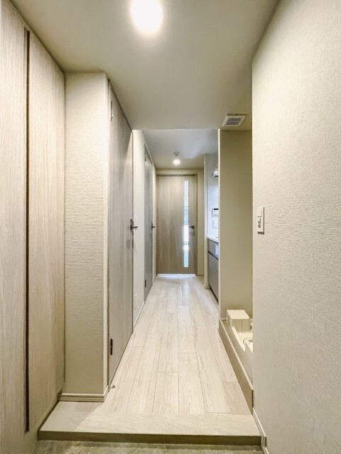 玄関　※写真は同タイプ住戸です。