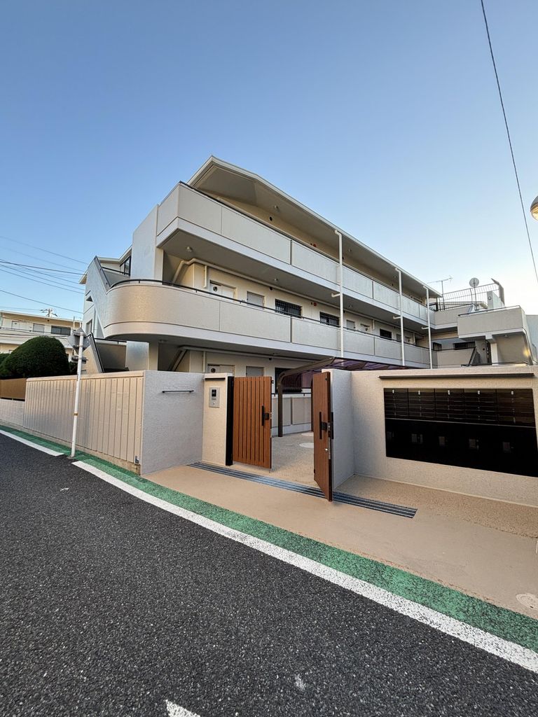 建物外観　2025年12月撮影