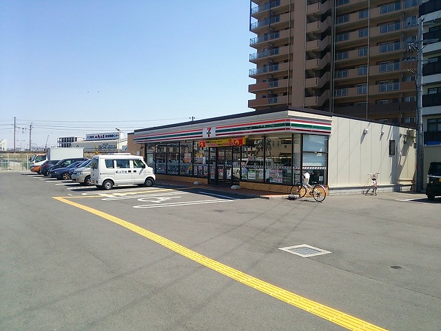 コンビニ　セブンイレブン　堺下田町店（コンビニ）まで465m