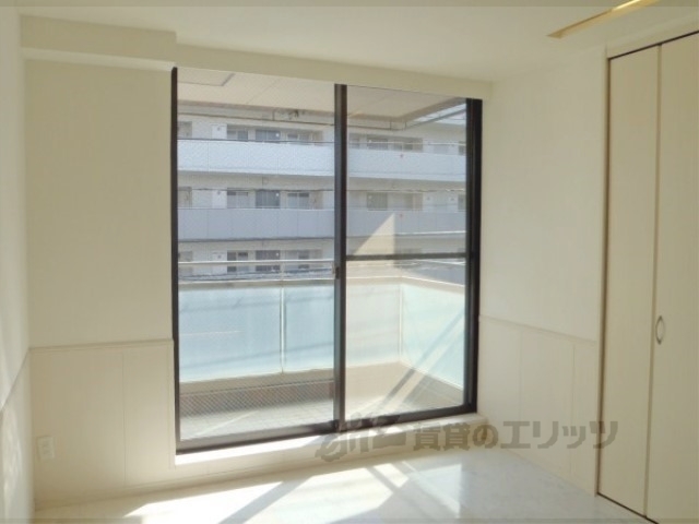 居室・リビング　洋室