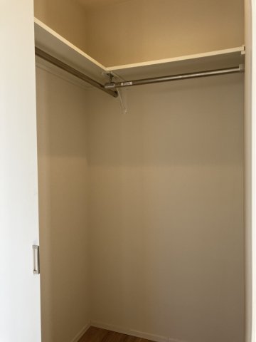 収納　同物件別部屋（301）の参考写真となります