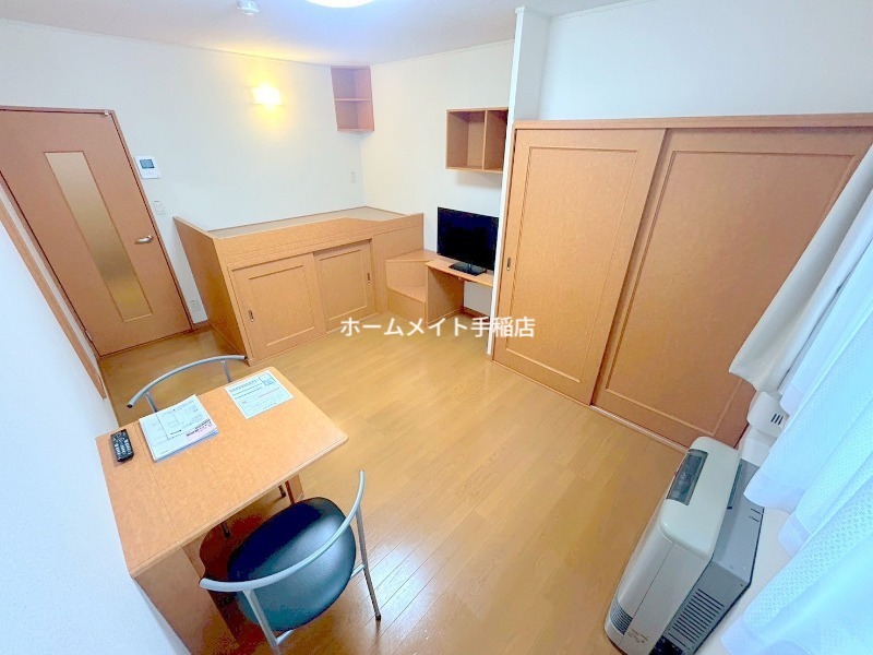 居室・リビング　広々リビングスペースございます！