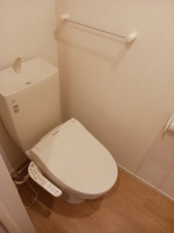 トイレ　ゆったりとした空間のトイレです