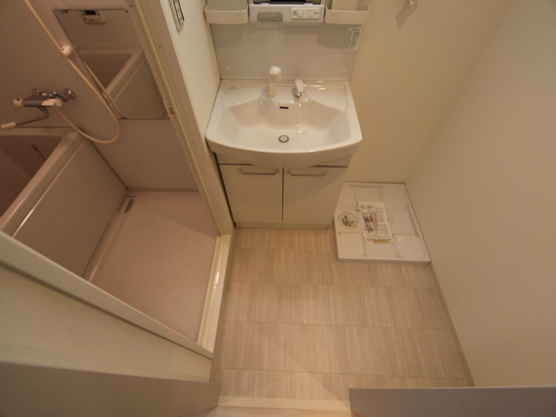 洗面設備　脱衣所　独立洗面所（シャンプードレッサー）洗濯機用意できます