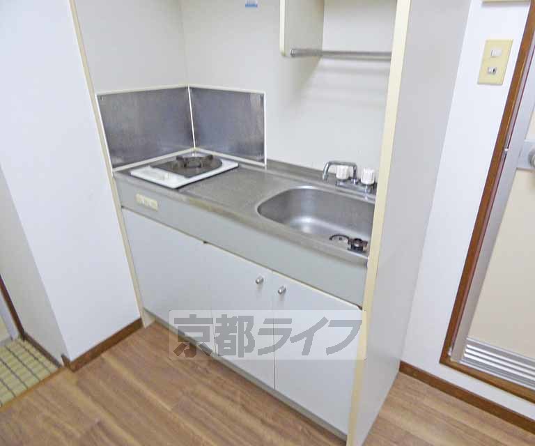 キッチン　まな板スペースあります。