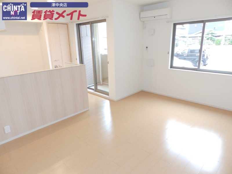 居室・リビング　同型タイプの写真です