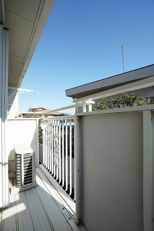 バルコニー　東向きのベランダ