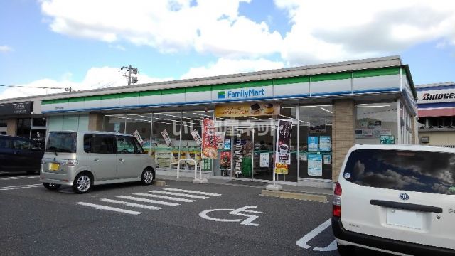 コンビニ　ファミリーマート　苅田臨空団地店（コンビニ）まで1710m