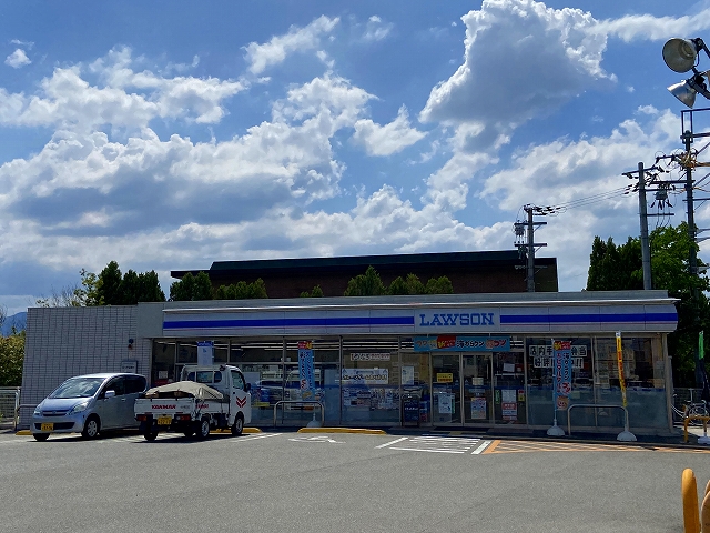 コンビニ　ローソン橿原五井店（コンビニ）まで164m