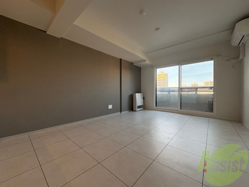 居室・リビング　広々としたリビングですね。使い勝手がよさそうですね！