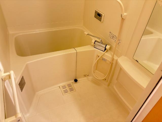 バス・シャワールーム　バス（イメージ）