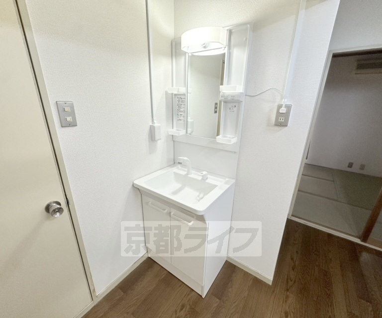 建物外観　外観別角度。