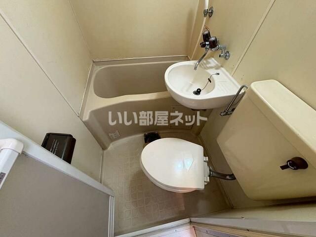 バス・シャワールーム