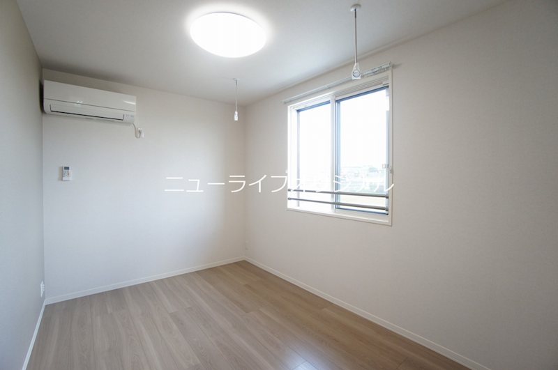 その他部屋・スペース　洋室にはエアコンが付いています！