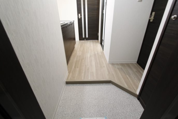 玄関　※同物件別号室参考写真