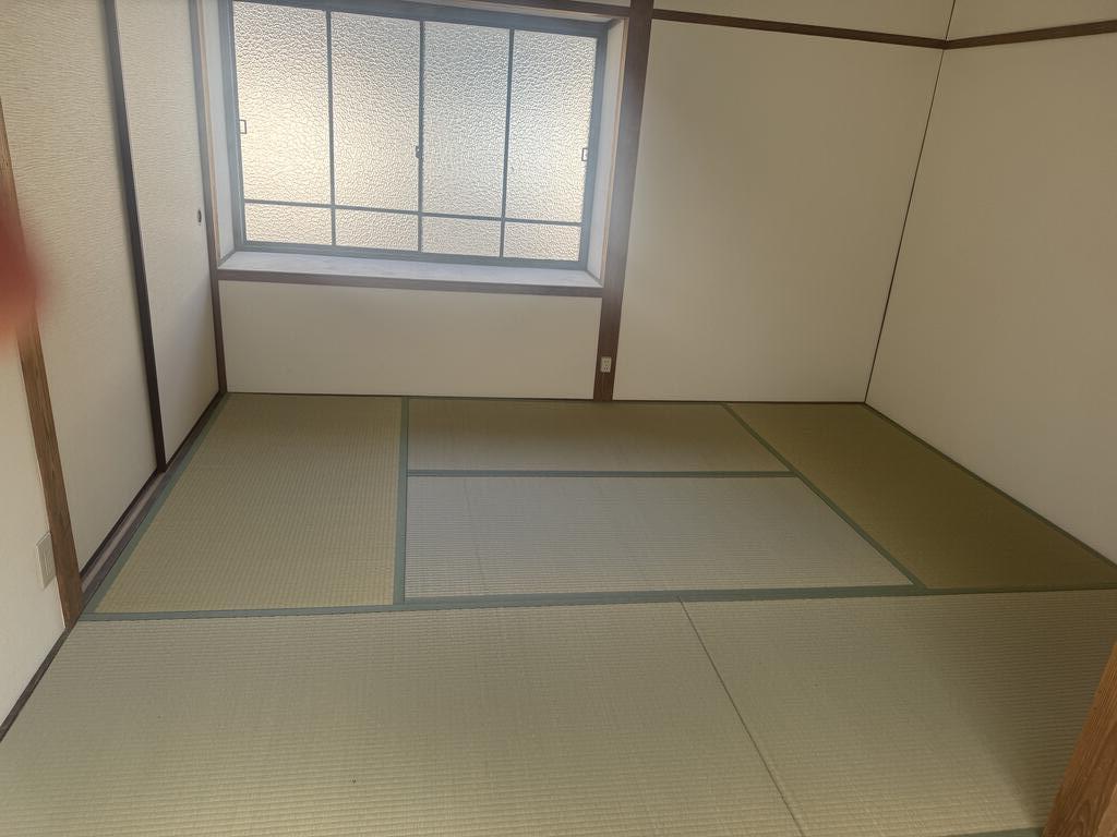 太秦門田町の居間写真