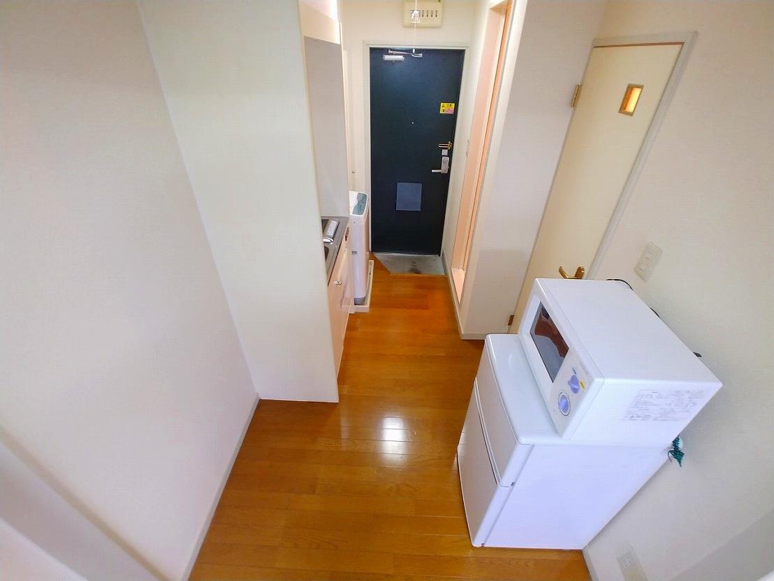 玄関　※106号室のみ家具なし